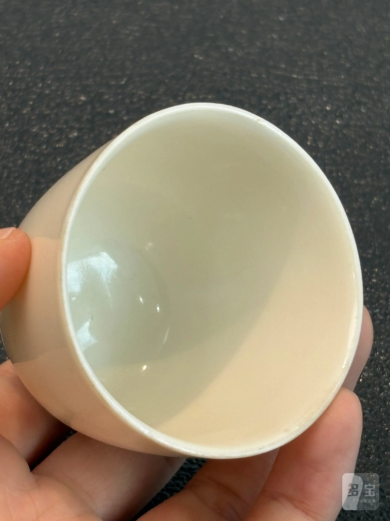 明 德化窑白釉小杯 - 图4